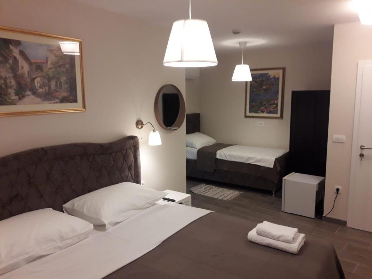 Hotel Portofino - Free Parking à Mostar Extérieur photo